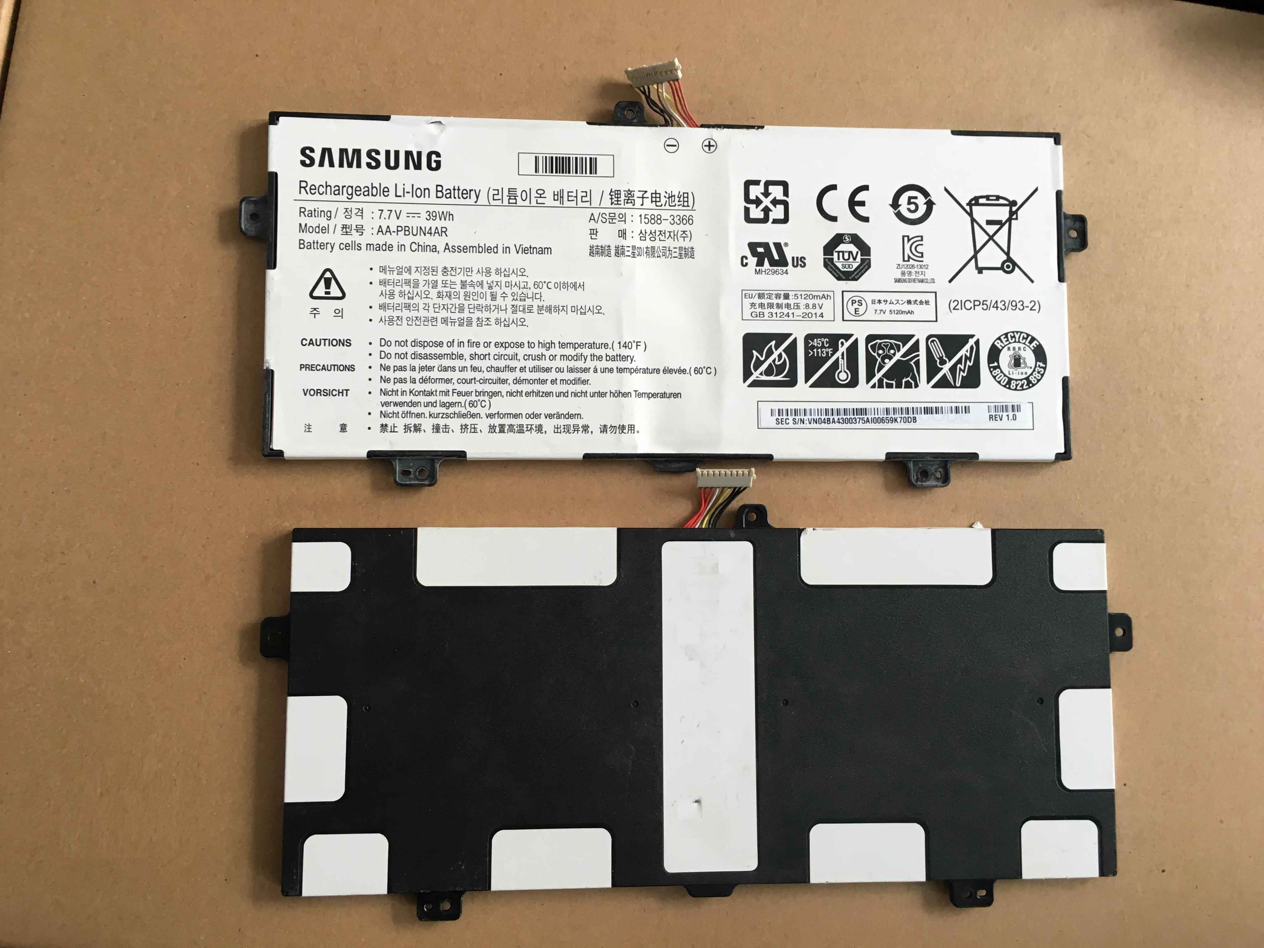 NEW Genuine OEM AA-PBUN4AR Battery For Samsung NP940X3L NP940X3L-K01US 7.7V 39Wh